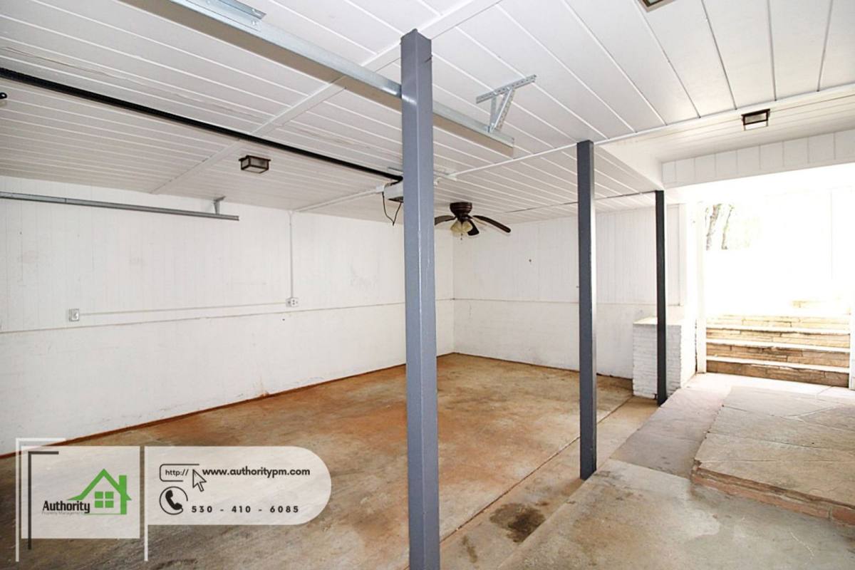 House for rent at 17875 Walker Mine Rd, Redding, CA 96003