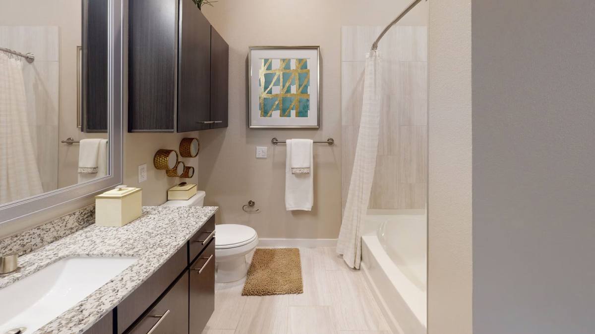 Apartment for rent at 122 Lakeview Way, Katy, TX 77494