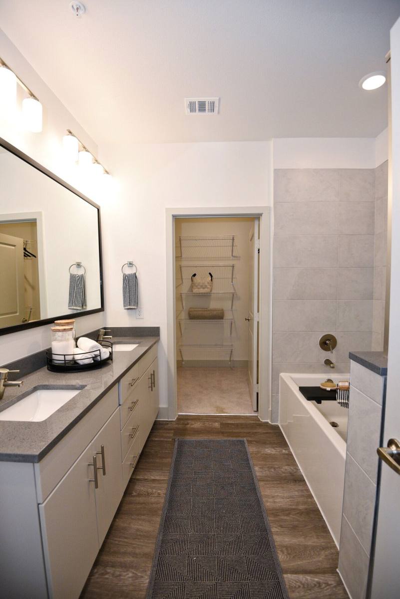 Apartment for rent at 1700 Katy Fort Bend Rd, Katy, TX 77493