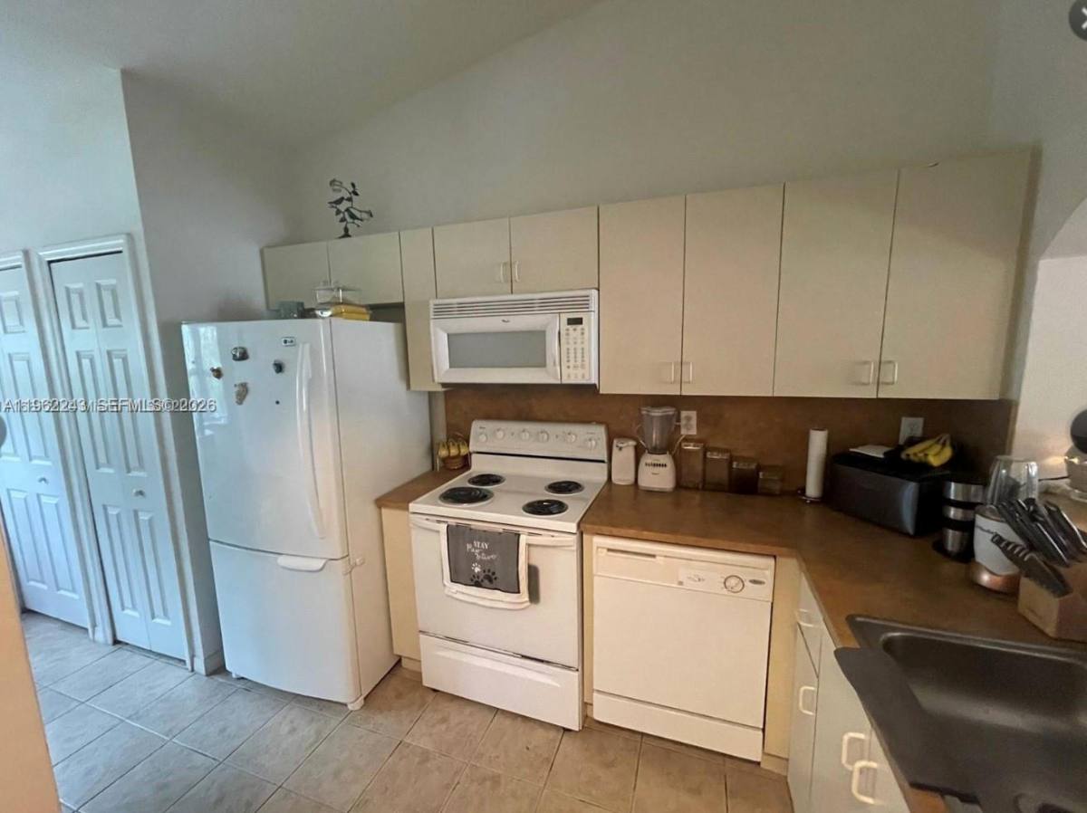 Apartment for rent at 1270 SE 31st Court #205, Homestead, FL 33035