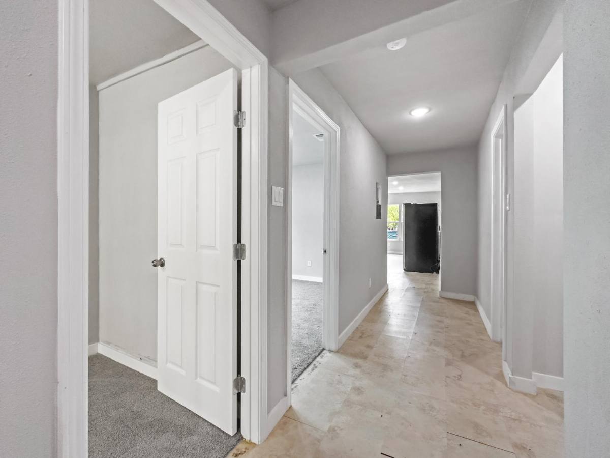 Apartment for rent at 1606 W Wildwood Dr, San Antonio, TX 78201