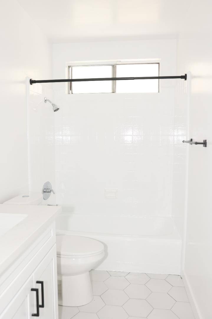 Apartment for rent at 3735 Cardiff Ave #4, Los Angeles, CA 90034