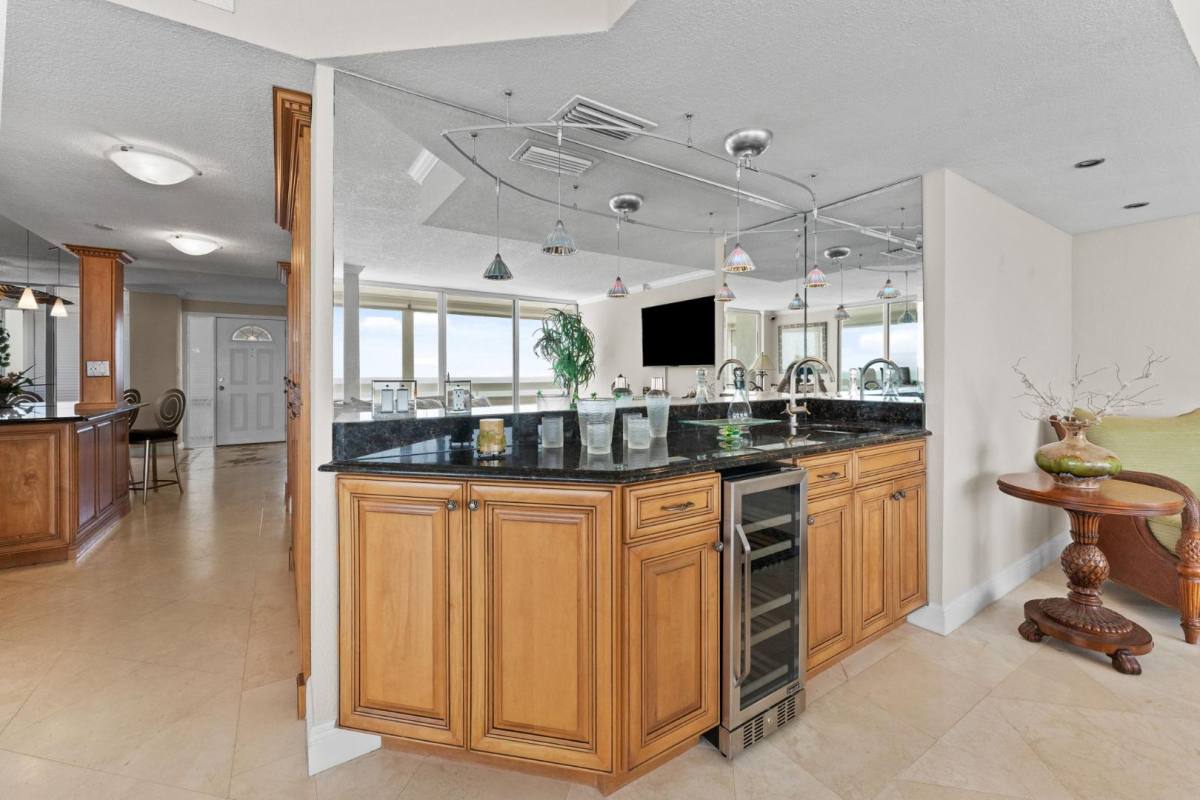 Condo for rent at 17940 Gulf Blvd #15D, Saint Petersburg, FL 33708
