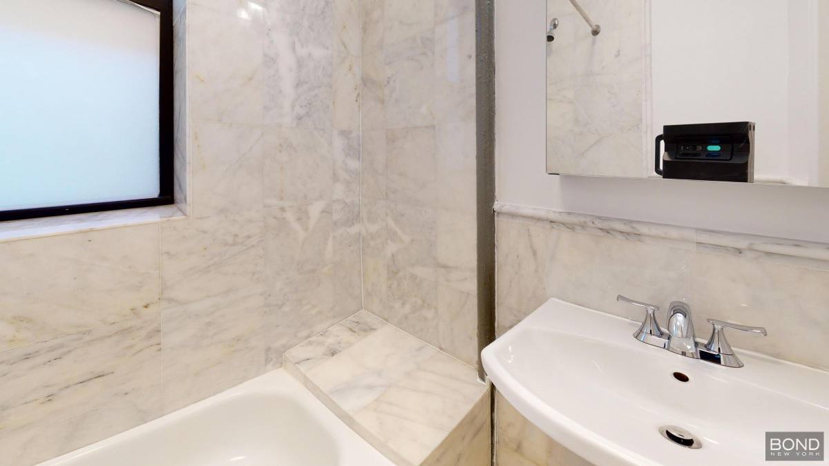 Apartment for rent at 324 W 84th St #51, New York, NY 10024