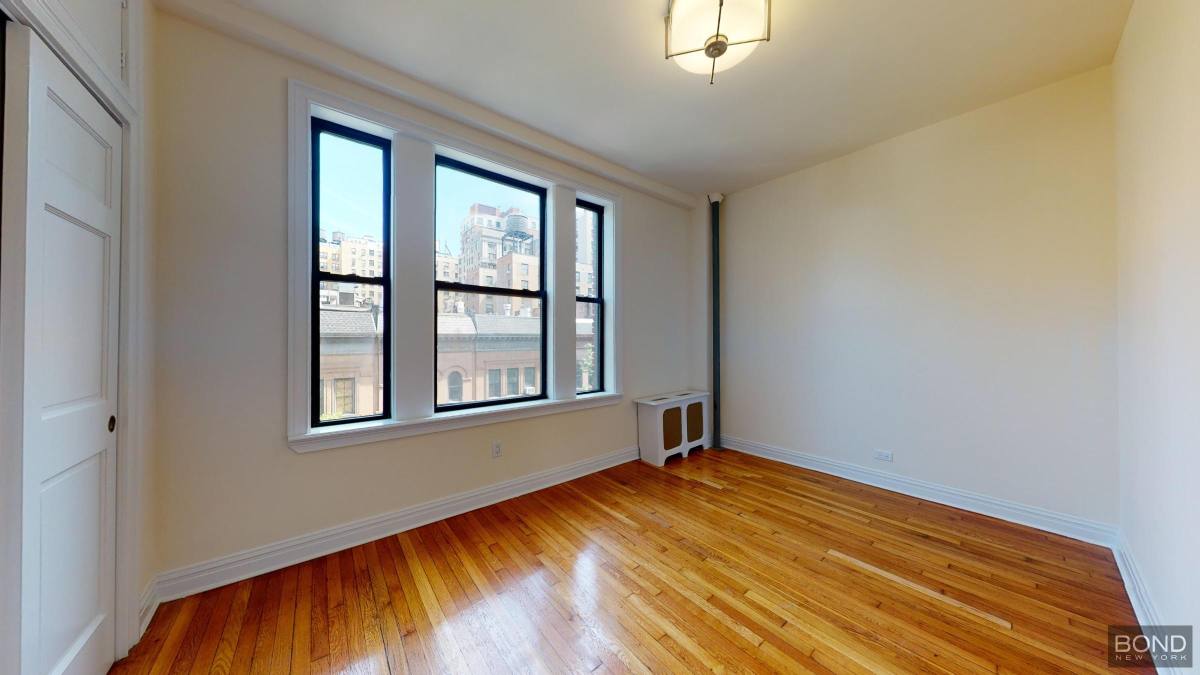 Apartment for rent at 324 W 84th St #51, New York, NY 10024