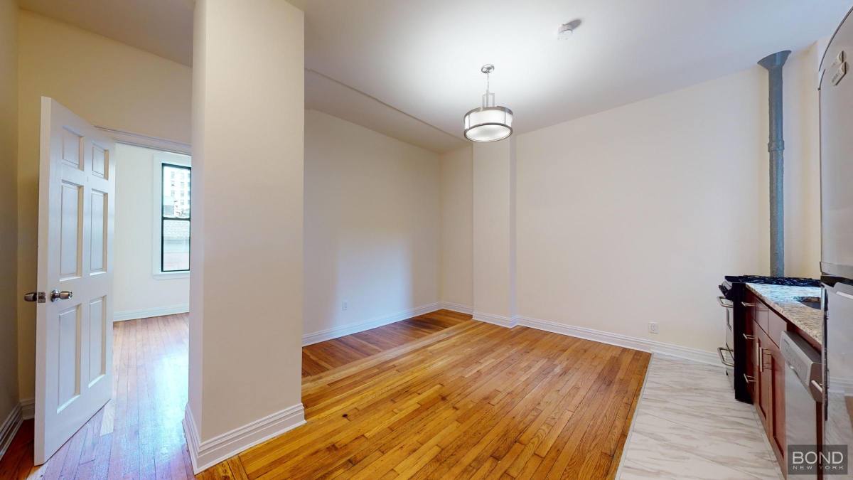 Apartment for rent at 324 W 84th St #51, New York, NY 10024
