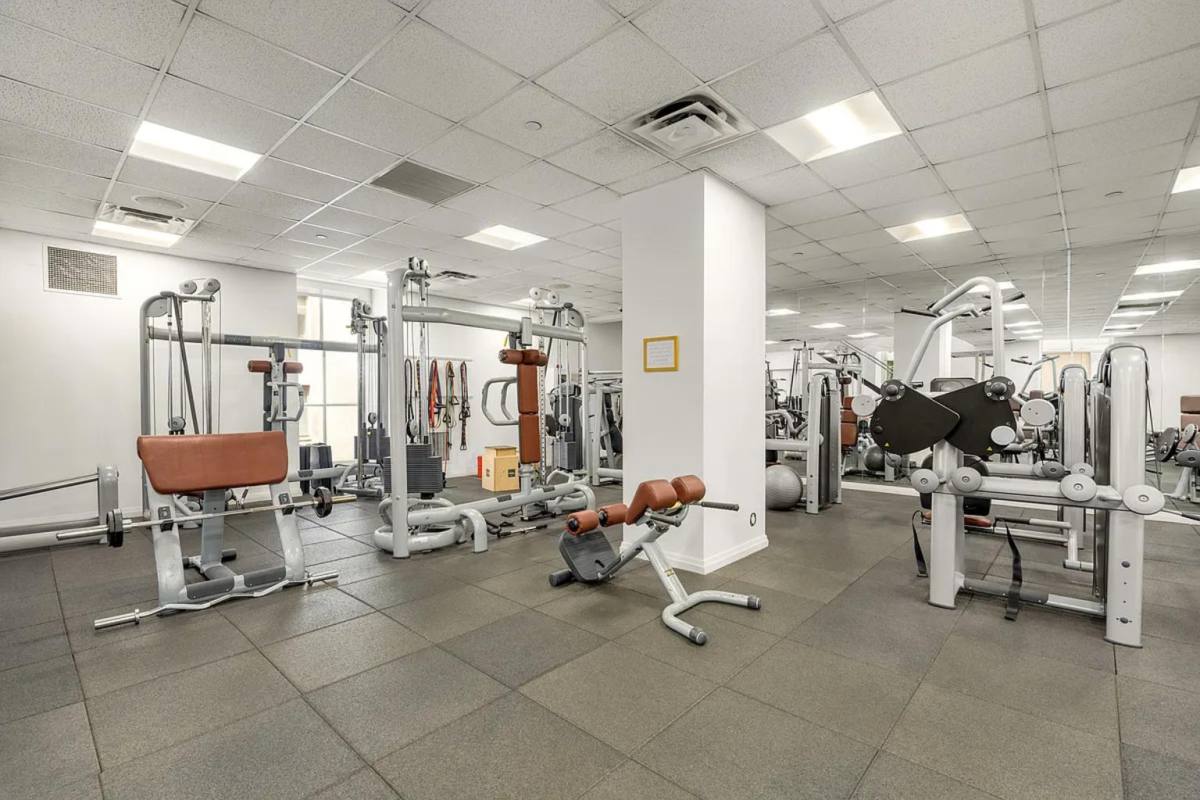 Apartment for rent at 55 Wall St #827, New York, NY 10005