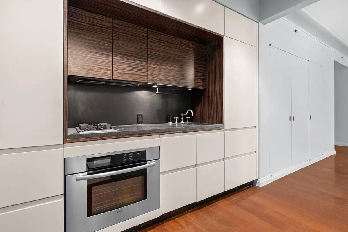 Apartment for rent at 55 Wall St #827, New York, NY 10005