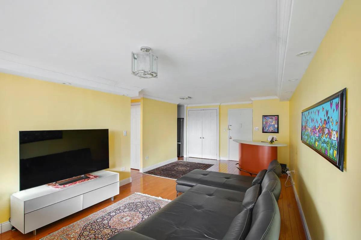 Apartment for rent at 77 Fulton St #14M, New York, NY 10038