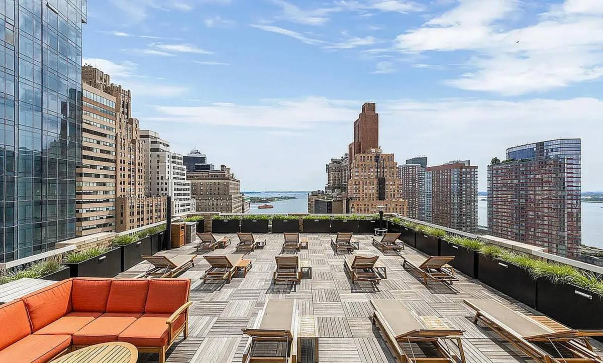 Apartment for rent at 88 Greenwich St #12, New York, NY 10006