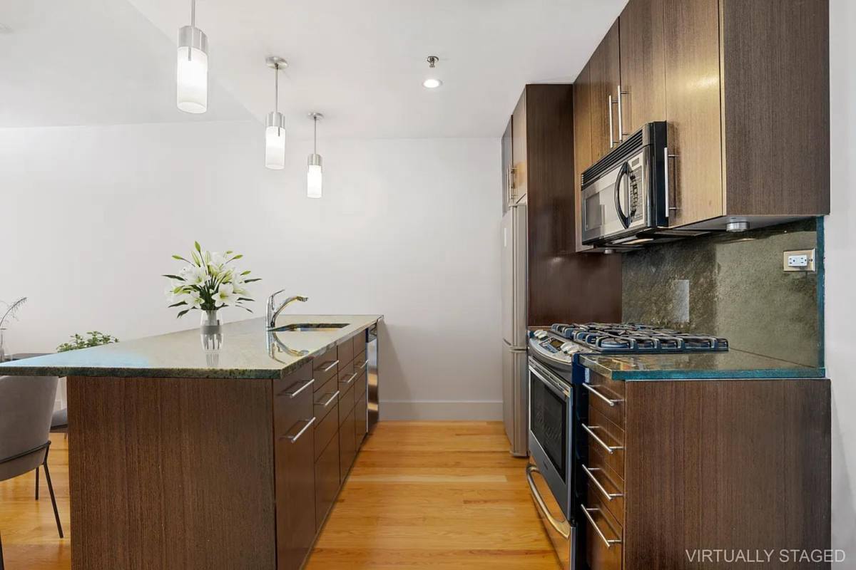 Apartment for rent at 154 Attorney St #201, New York, NY 10002
