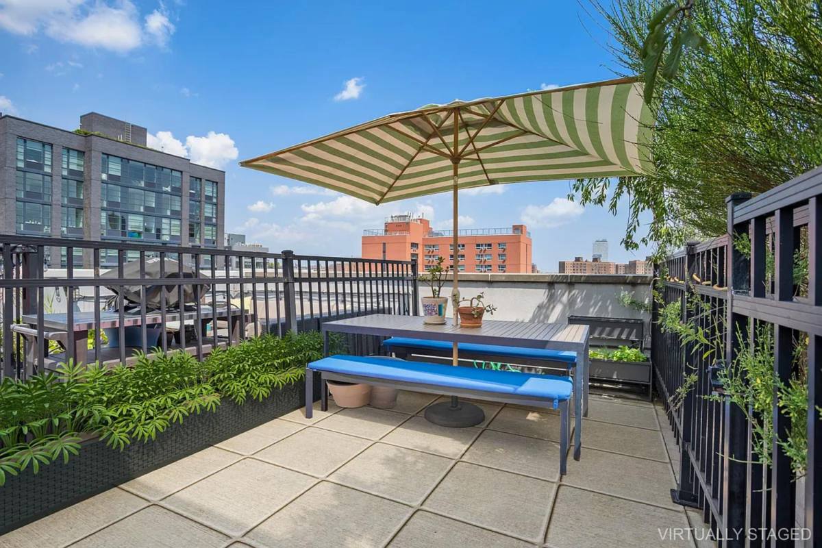 Apartment for rent at 154 Attorney St #201, New York, NY 10002