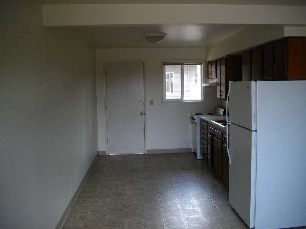 Apartment for rent at 1848 1879 M St, Springfield, OR 97477
