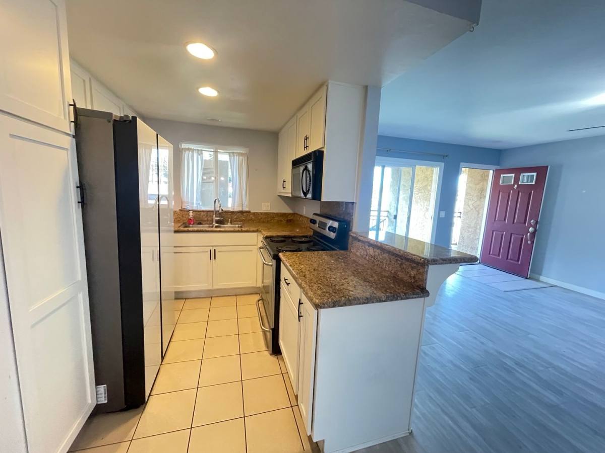 Apartment for rent at 495 San Pasqual Valley Rd, San Diego, CA 92113