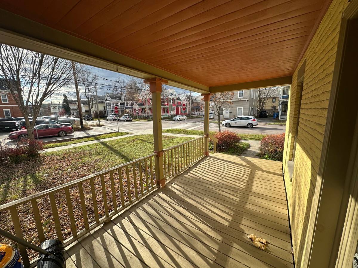 Apartment for rent at 64 Grant St, Burlington, VT 05401