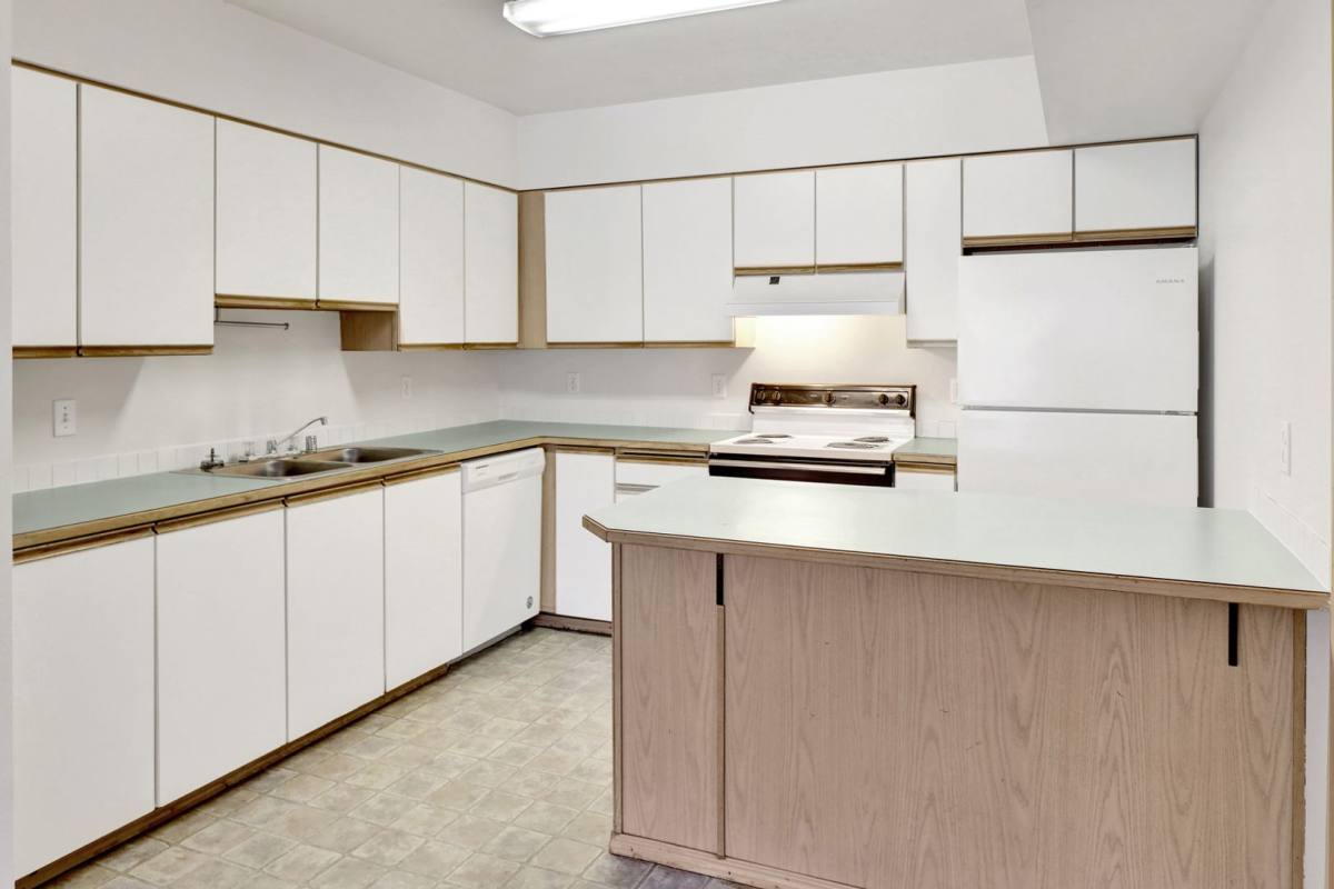 Apartment for rent at 2170 Douglas Ave, Bellingham, WA 98225