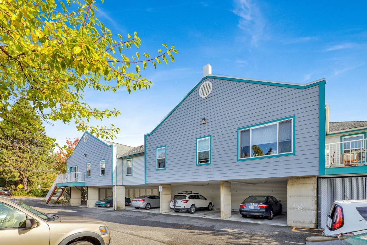 Apartment for rent at 2170 Douglas Ave, Bellingham, WA 98225