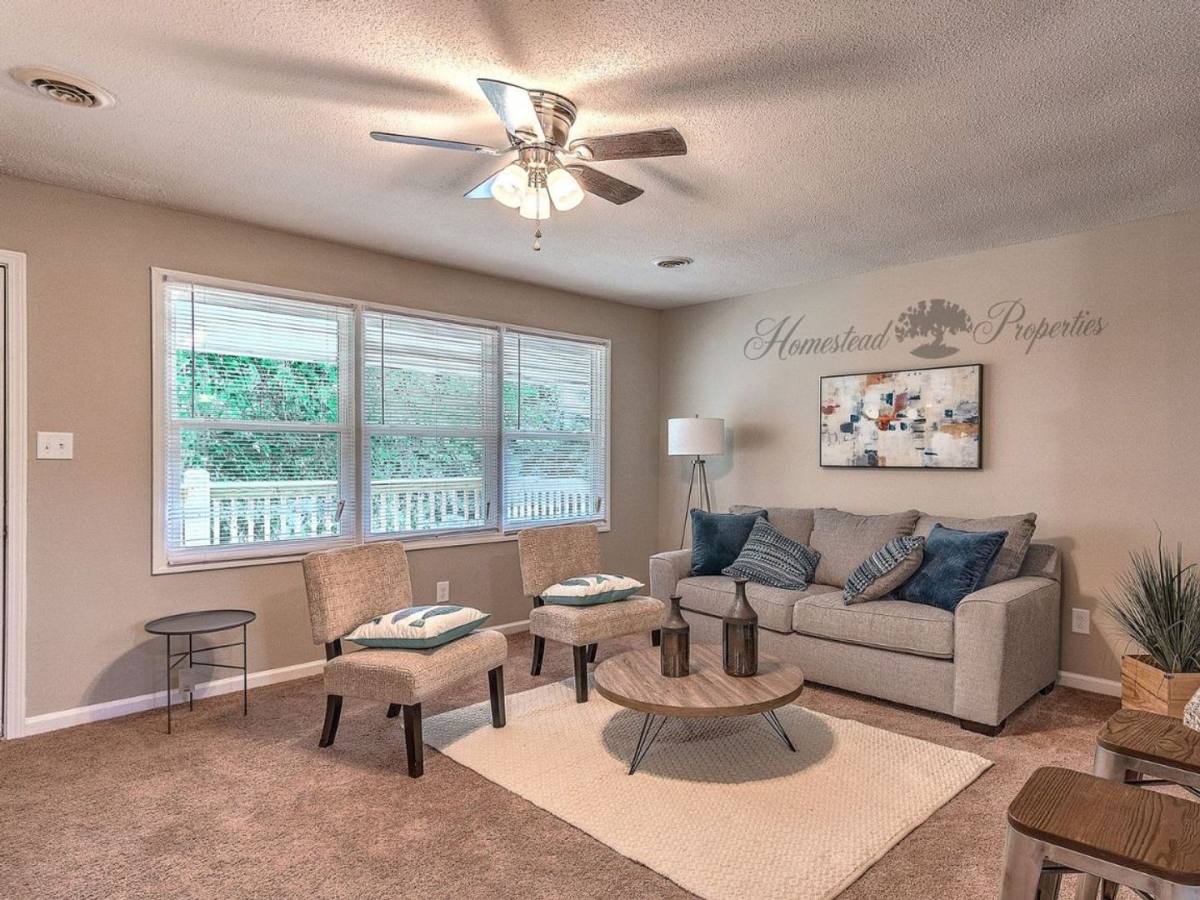 Apartment for rent at 2202 Greenbriar Circle, Johnson City, TN 37601