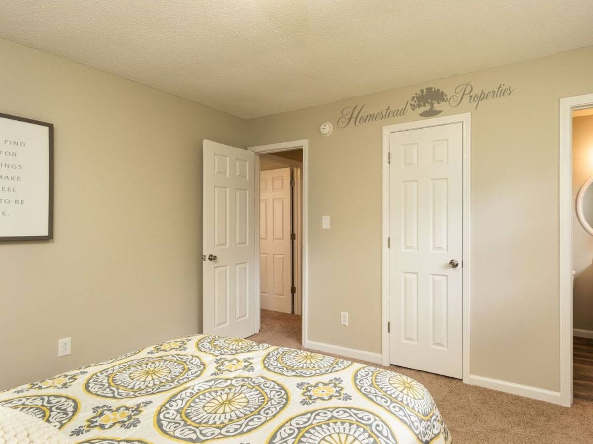 Apartment for rent at 2202 Greenbriar Circle, Johnson City, TN 37601