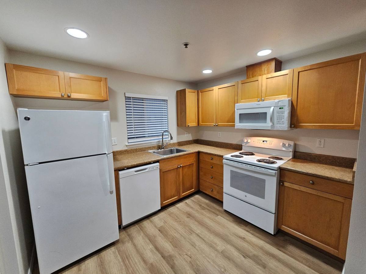 Apartment for rent at 429 SW 155th St, Seattle, WA 98166