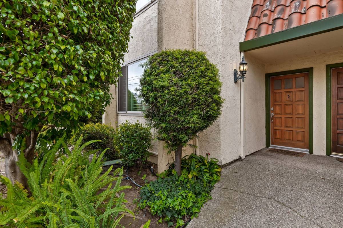 Condo for rent at 130 W Alamar, Santa Barbara, CA 93105