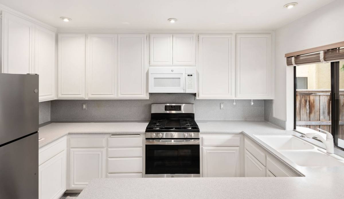Condo for rent at 130 W Alamar, Santa Barbara, CA 93105