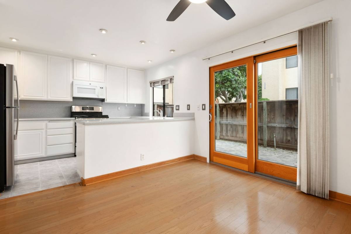 Condo for rent at 130 W Alamar, Santa Barbara, CA 93105