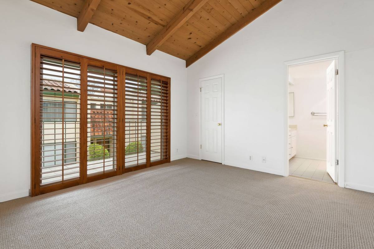 Condo for rent at 130 W Alamar, Santa Barbara, CA 93105