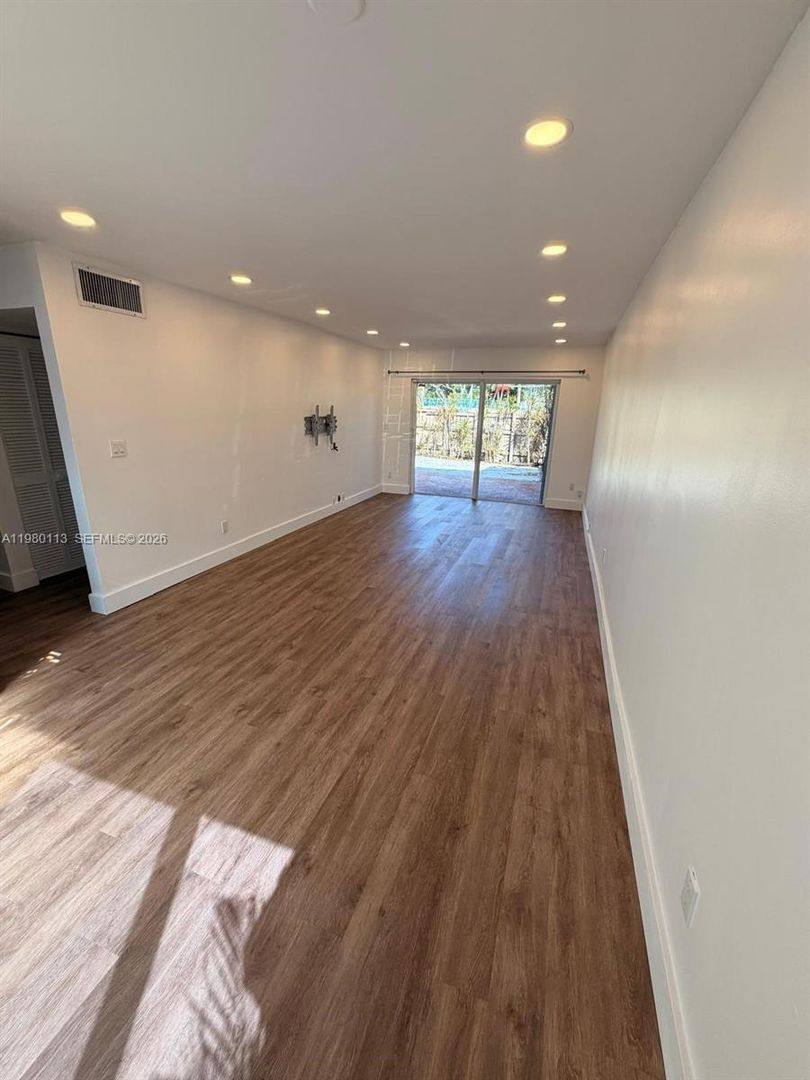 Townhouse for rent at 7101 SW 113th Court, Miami, FL 33173