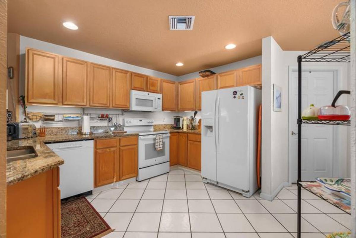 House for rent at 5260 Grande Palm Circle, Delray Beach, FL 33484
