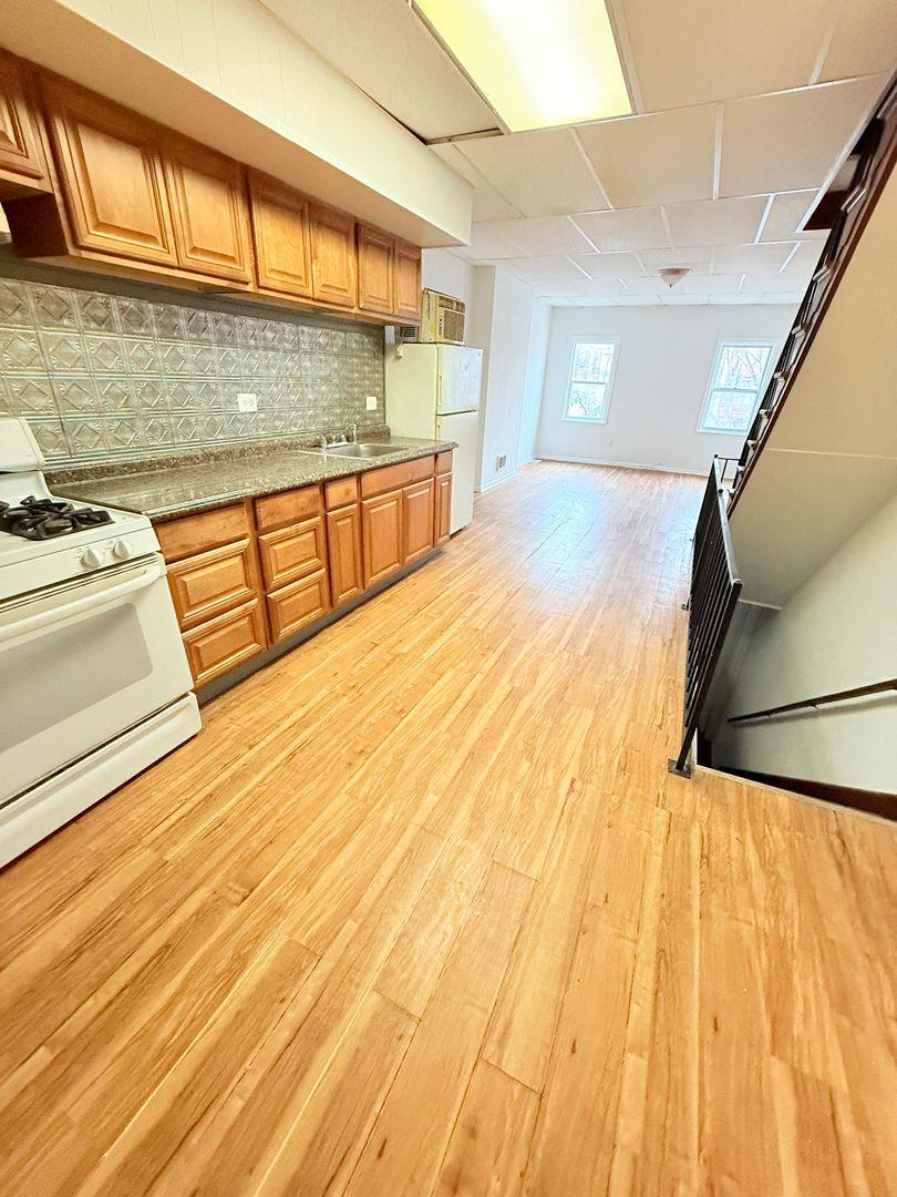 House for rent at 7 W 24th St, Baltimore, MD 21218