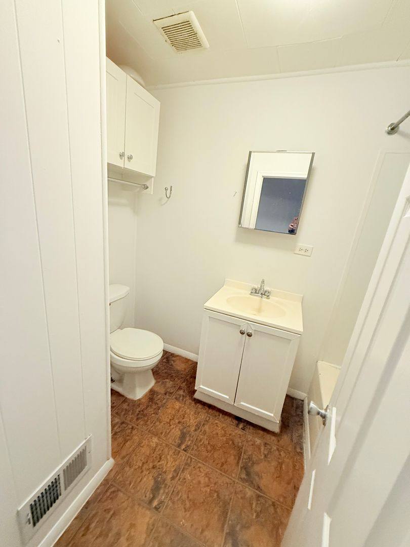 House for rent at 7 W 24th St, Baltimore, MD 21218
