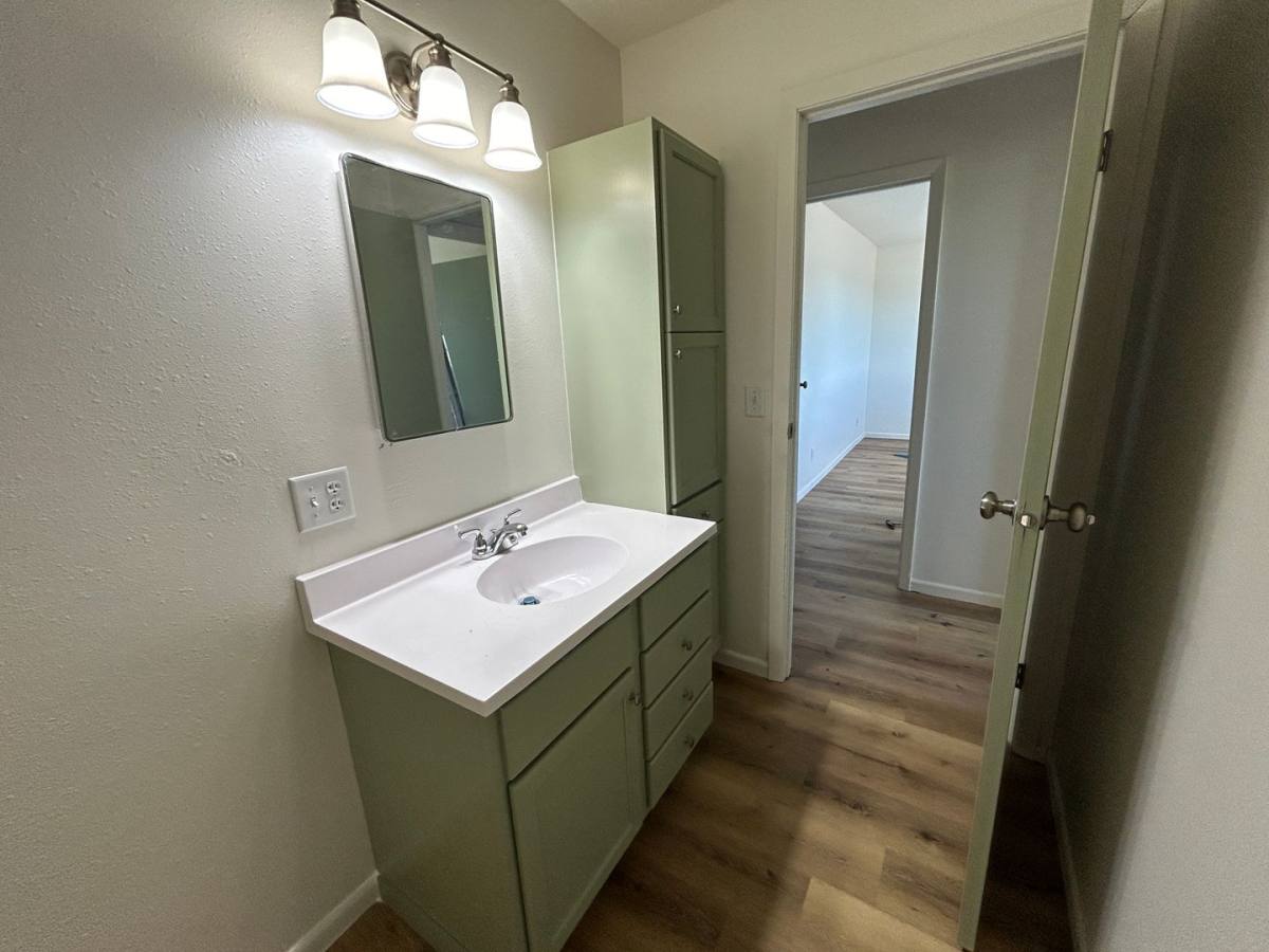 Apartment for rent at 1189 17th Ave W, Dickinson, ND 58601