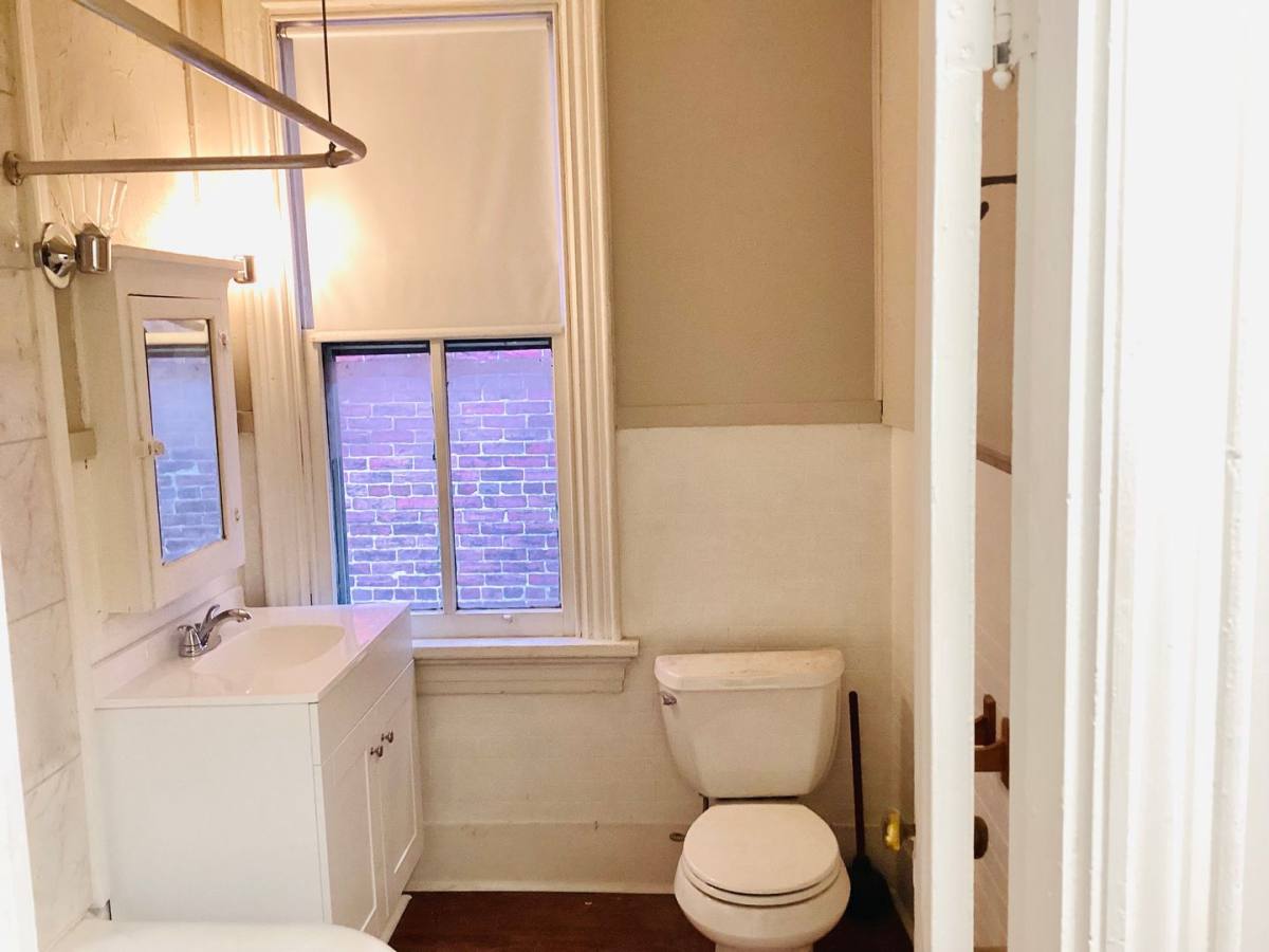 Apartment for rent at 1211 Green St, Harrisburg, PA 17102