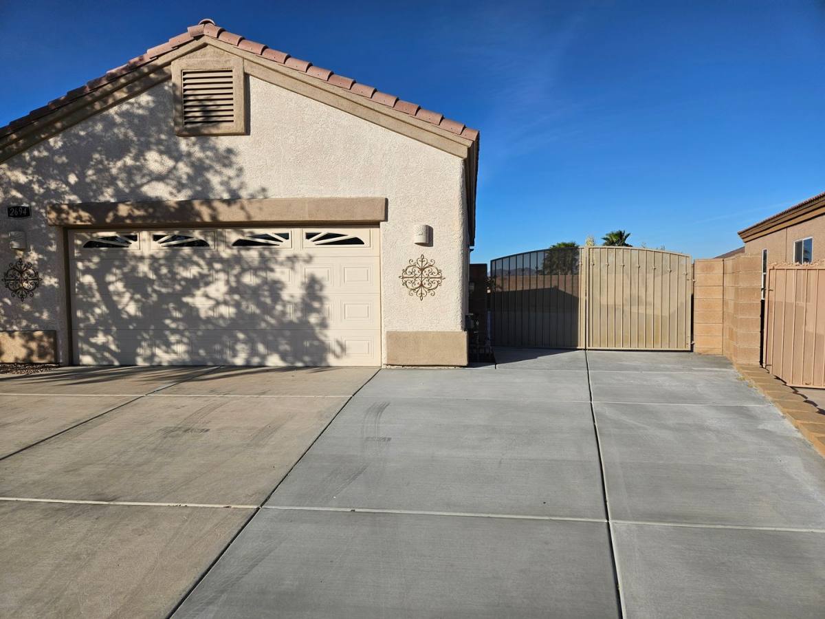 House for rent at 2694 Sanctuary Dr, Bullhead City, AZ 86442