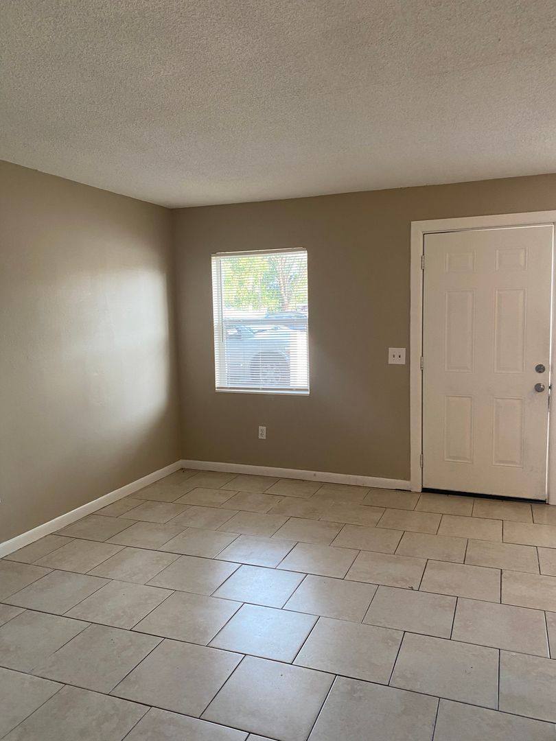 Apartment for rent at 3028 Robert Ave #F, Auburndale, FL 33823