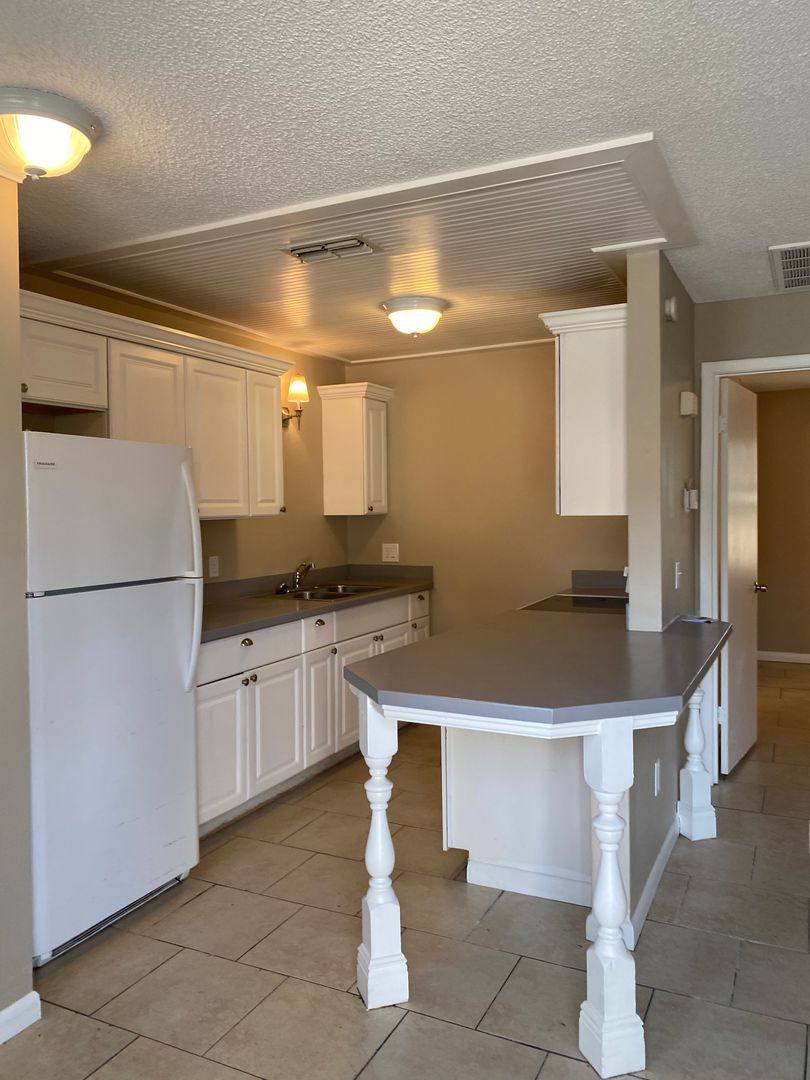 Apartment for rent at 3028 Robert Ave #F, Auburndale, FL 33823