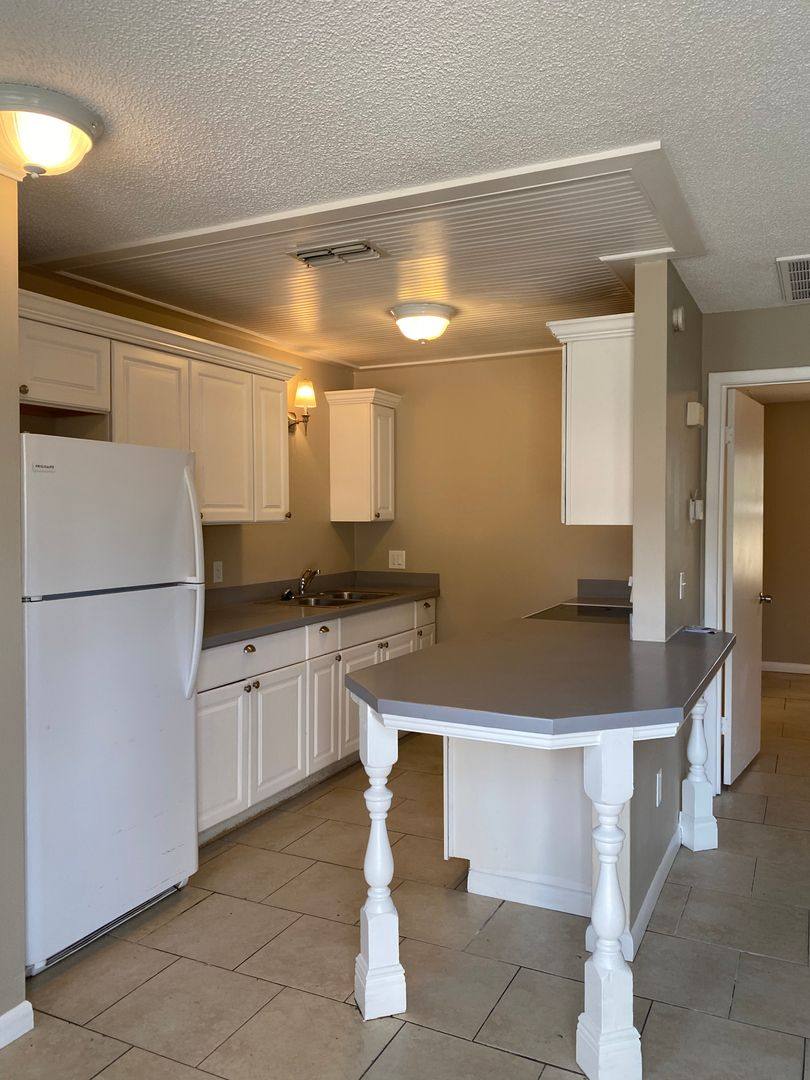 Apartment for rent at 3028 Robert Ave #F, Auburndale, FL 33823