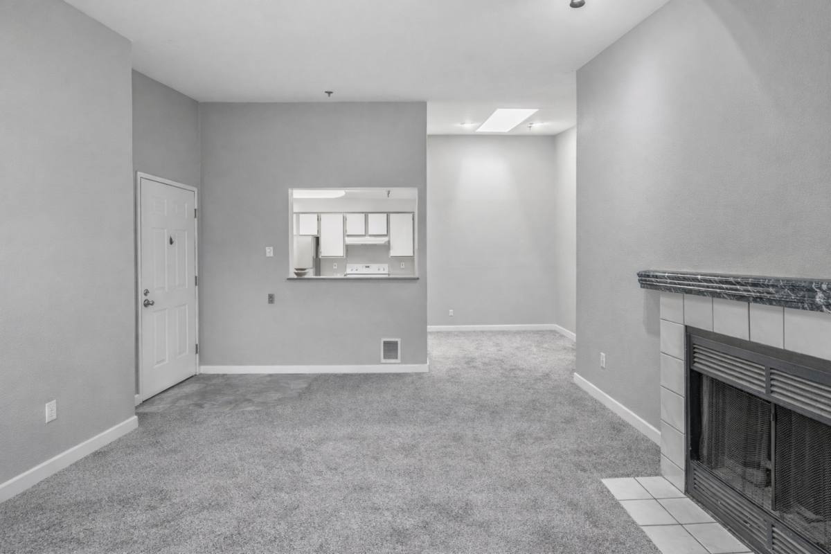 Condo for rent at 215 100th St SW, Everett, WA 98204