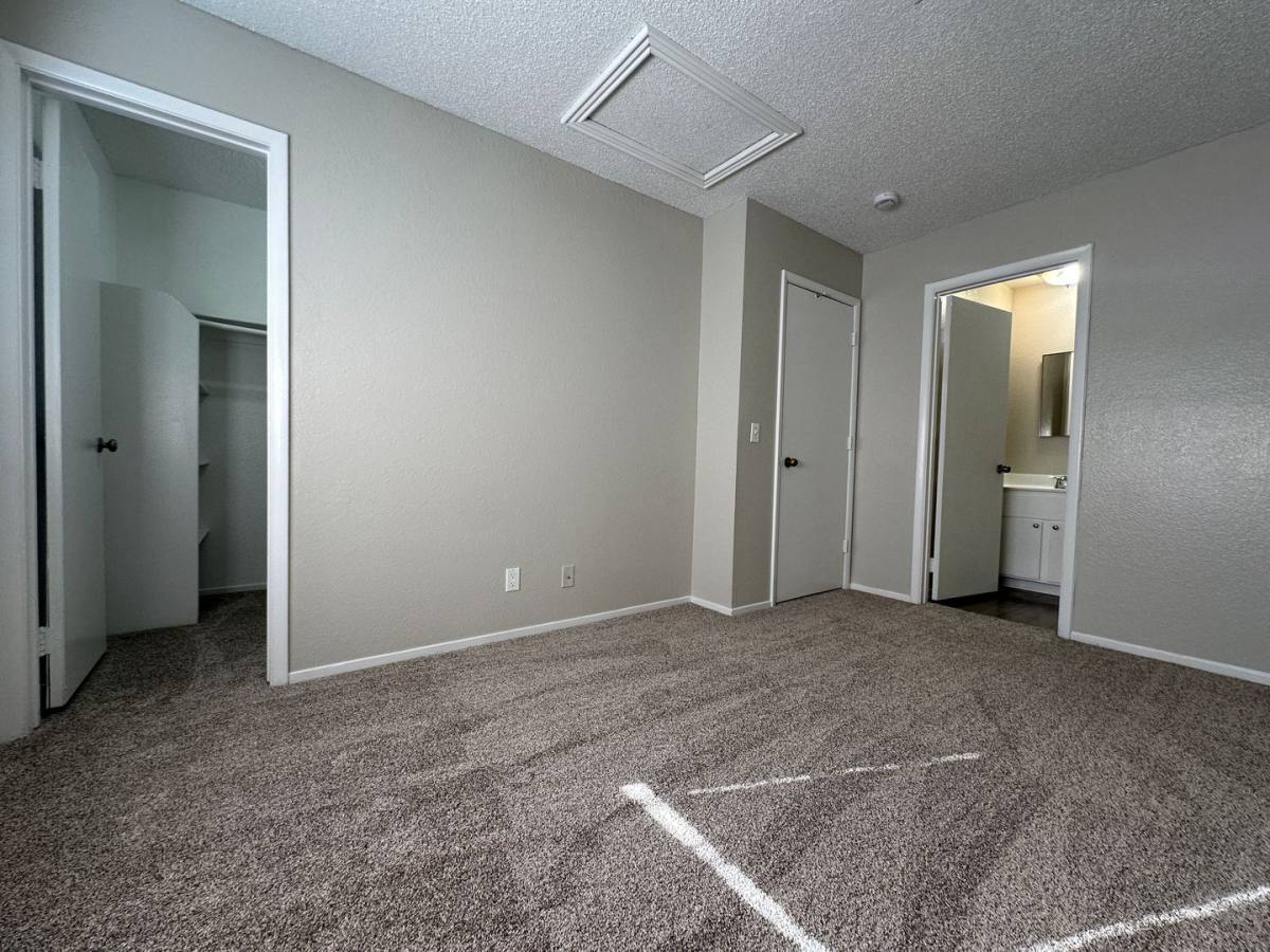 Townhouse for rent at 181 Bel Port Dr, Las Vegas, NV 89110