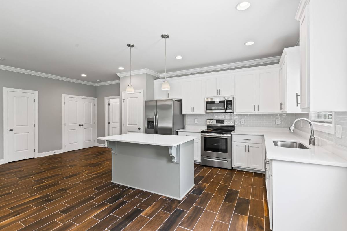 Townhouse for rent at 798 Shell Toomer Parkway, Auburn, AL 36830