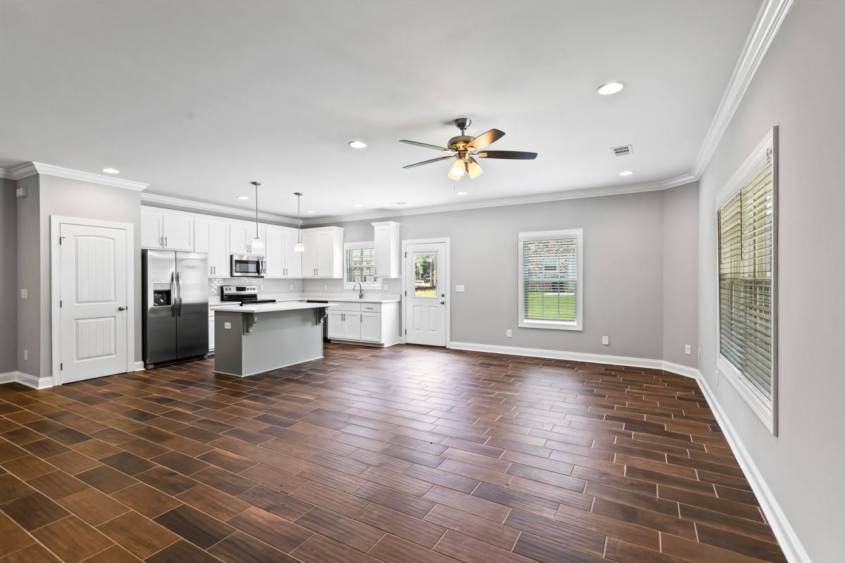 Townhouse for rent at 798 Shell Toomer Parkway, Auburn, AL 36830