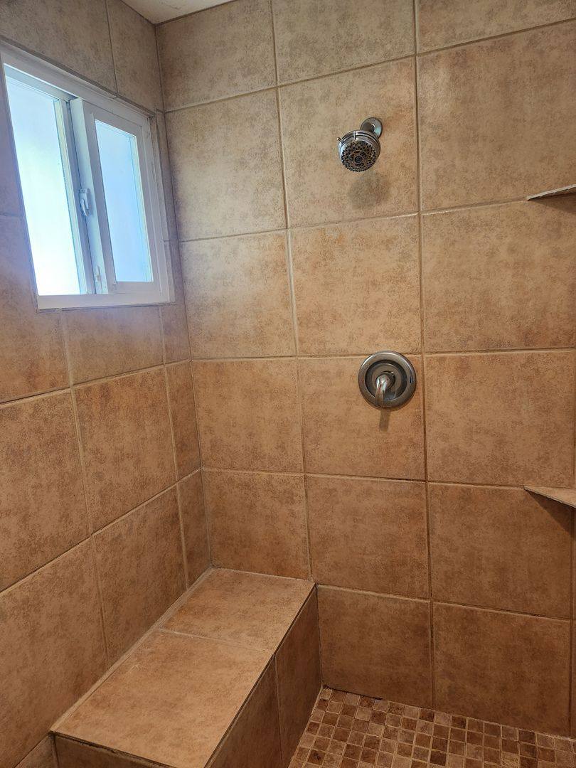 House for rent at 1106 Spokane St, Yakima, WA 98902