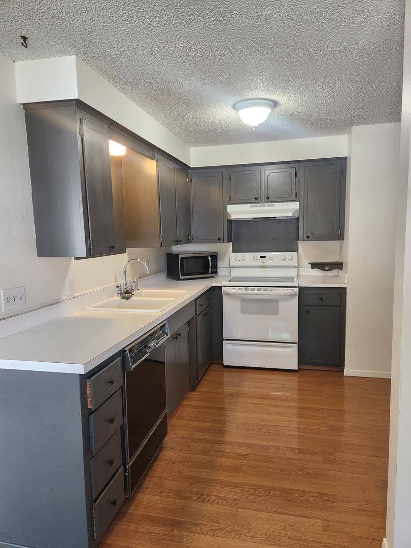 House for rent at 1106 Spokane St, Yakima, WA 98902