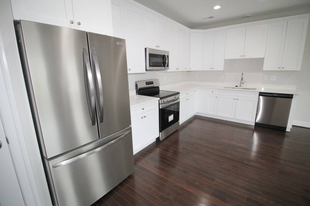 Townhouse for rent at 1704 W Cary St, Richmond, VA 23220