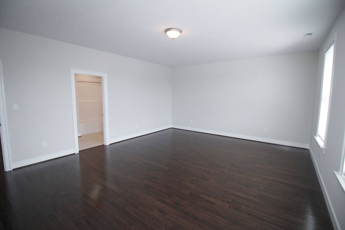 Townhouse for rent at 1704 W Cary St, Richmond, VA 23220