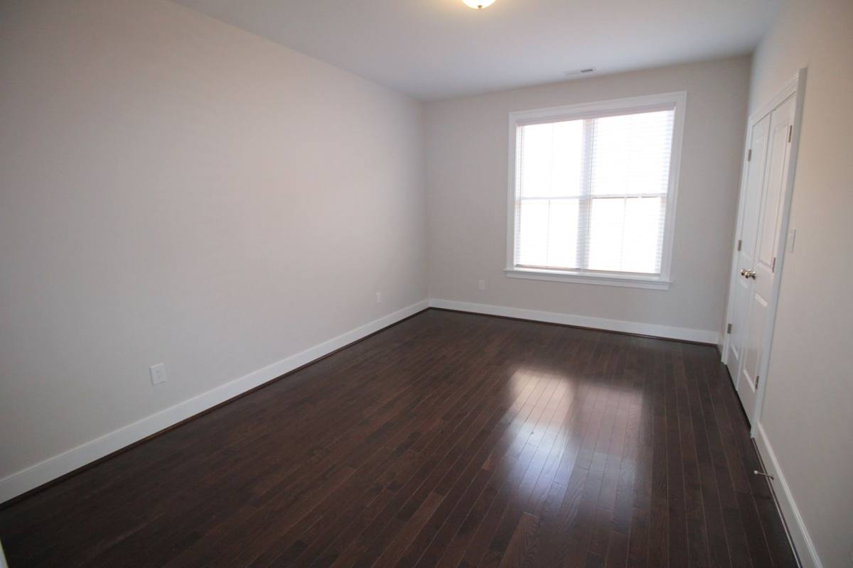 Townhouse for rent at 1704 W Cary St, Richmond, VA 23220