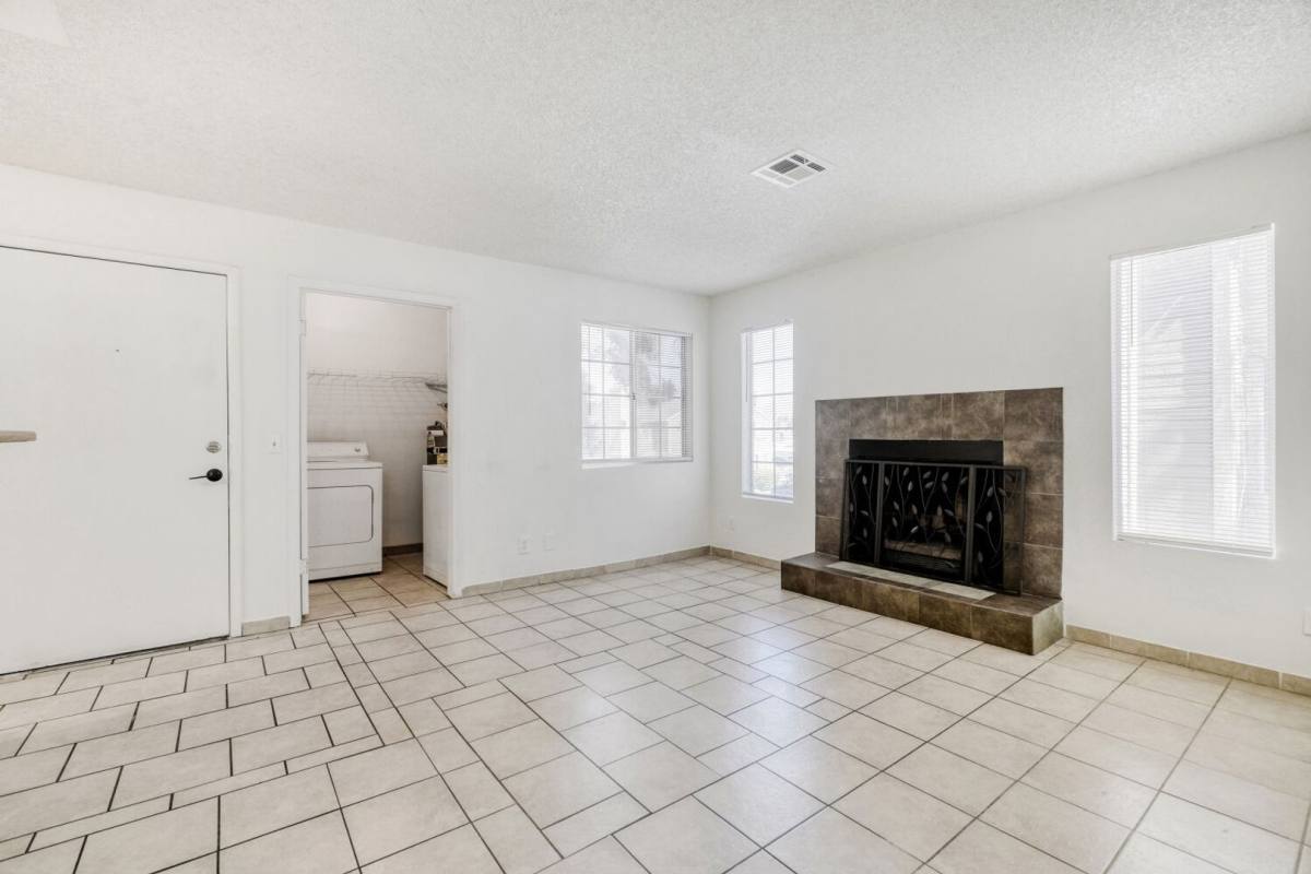 Apartment for rent at 4651 Amberleigh Lane, Las Vegas, NV 89121