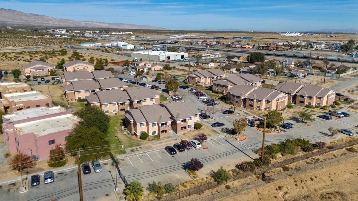 Apartment for rent at 16197 H St, Mojave, CA 93501