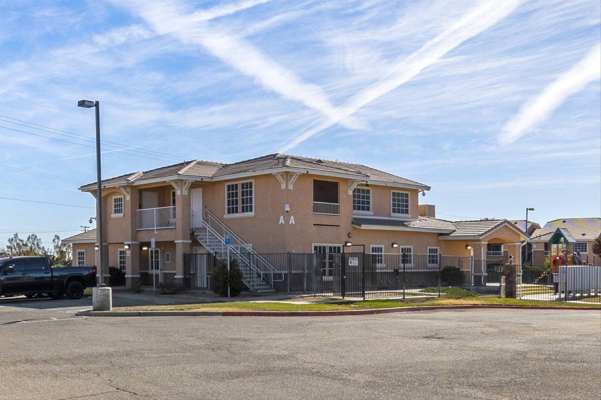 Apartment for rent at 16197 H St, Mojave, CA 93501